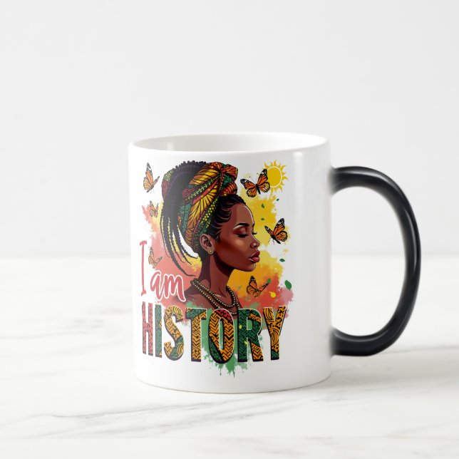 Caneca Mágica Design de Mugs e Copas do Histórico Preto (Direita)