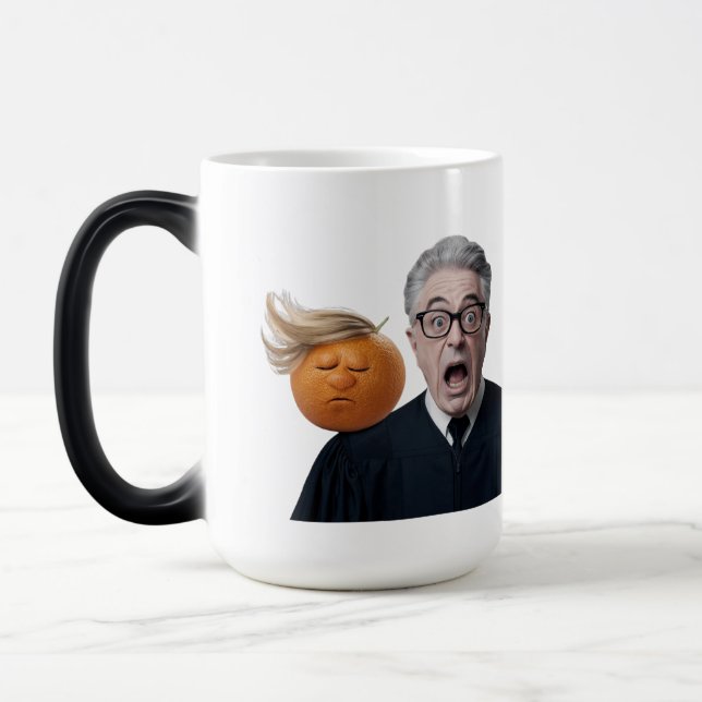 Caneca Mágica Dia 1 de Avaliação de Trump (Esquerda)