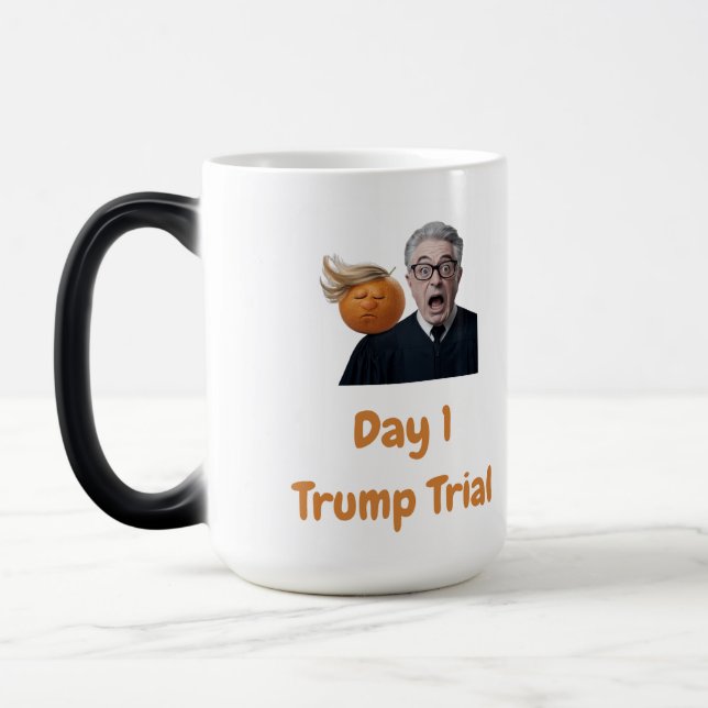 Caneca Mágica Dia 1 de Avaliação de Trump (Esquerda)