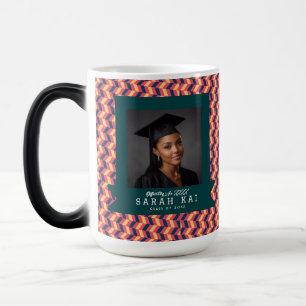 Caneca Mágica Enfermeira Certificada com Padrão Ousado em Zigue-