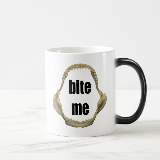 Caneca Mágica Engraçada Pescar Mug Pescar Humor Pescar Me Morde (Direita)