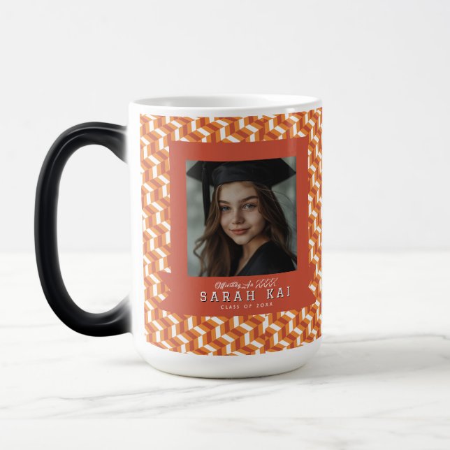 Caneca Mágica Estampa Zigzag da Moda Graduado de Faculdade (Esquerda)