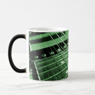 Caneca Mágica Fim-acima verde da guitarra elétrica