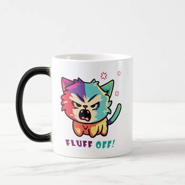 Caneca Mágica Gato bonito e zangado a assombrar o Fluff Off. (Esquerda)