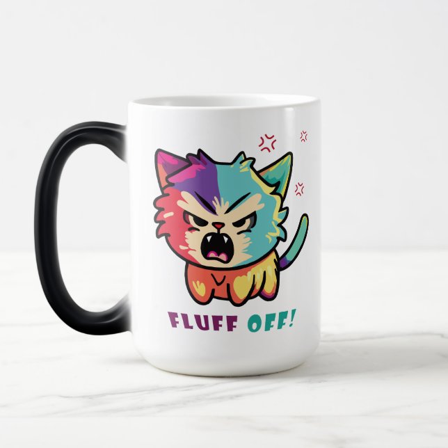 Caneca Mágica Gato bonito e zangado a assombrar o Fluff Off. (Esquerda)