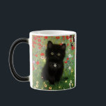 Caneca Mágica Gustav Klimt Kitten<br><div class="desc">Magic Mug com um gatinho Gustav Klimt! Este gatinho preto veste um colar prateado e se senta num campo de flores vermelhas,  azuis,  brancas e amarelas. Um presente maravilhoso para amantes de gatos e entusiastas de arte austríacos!</div>