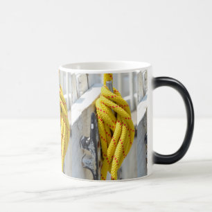 Caneca Mágica Knot Other, por Kenneth Yoncich