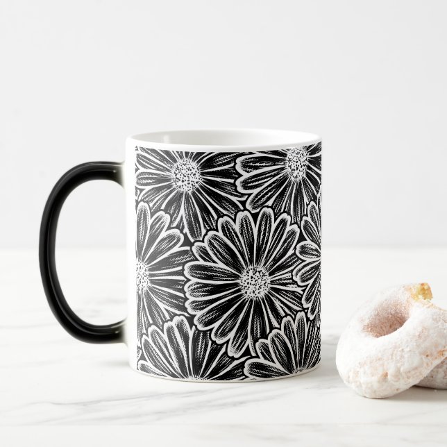 Caneca Mágica Linda Flor de Margarida, Ilustração de Meio-Tons (Com Donut)