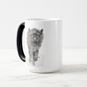 Caneca Mágica Lobo Negro Zangado na Neve, inverno selvagem