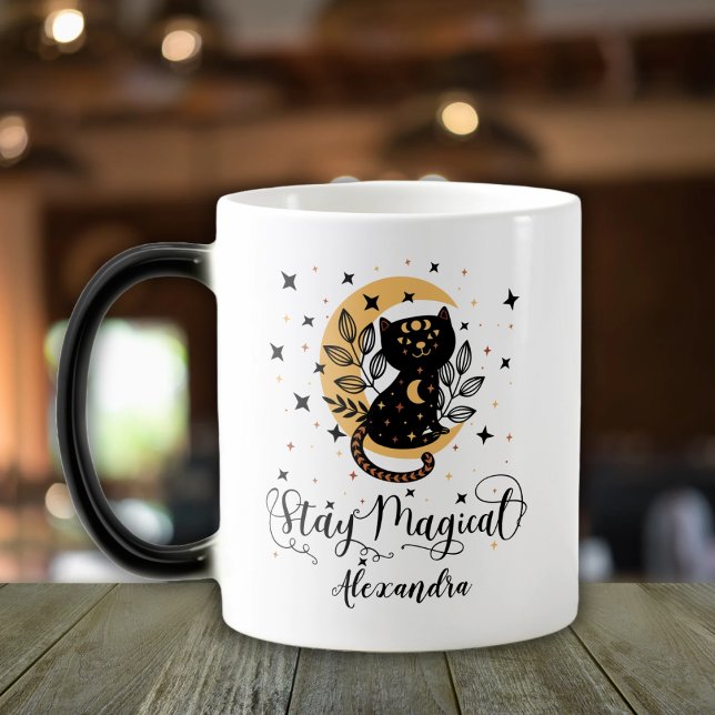 Caneca Mágica Mantenha um gato preto mágico com meia lua com est (Criador carregado)