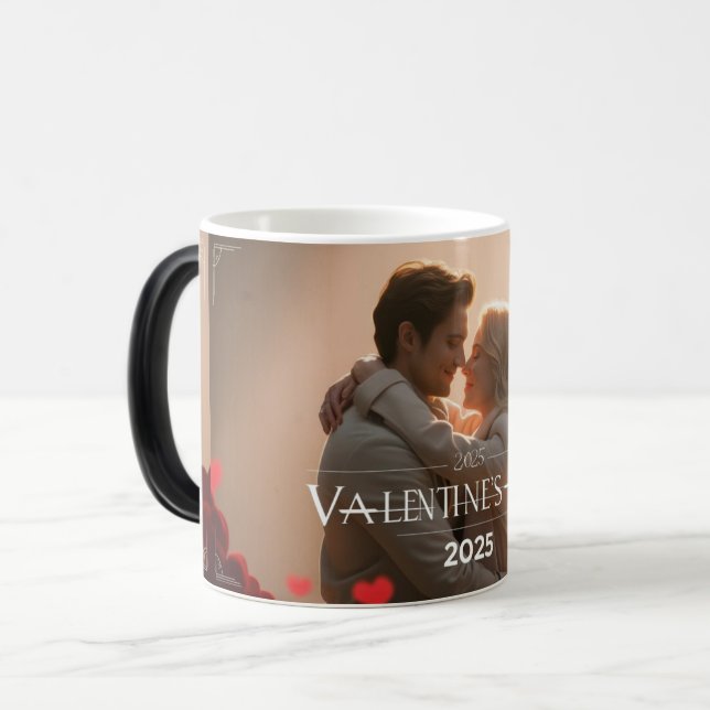 Caneca Mágica Namorados 2025 (Frente Esquerda)