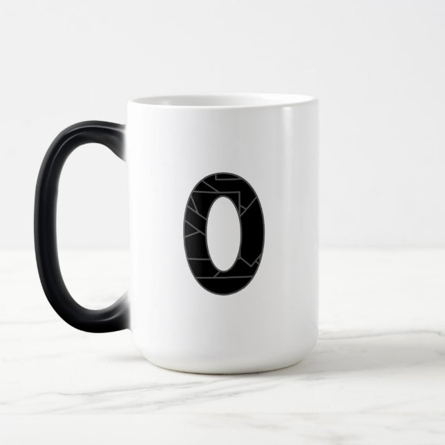 Caneca Mágica O número zero (0) a preto (Esquerda)