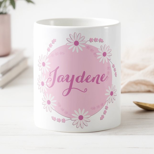 Caneca Mágica Pastel Pink Daisy Wreath (Cute pink wreath made of daisies in shades of blue with a touch of dark pink. Put your name on it.)