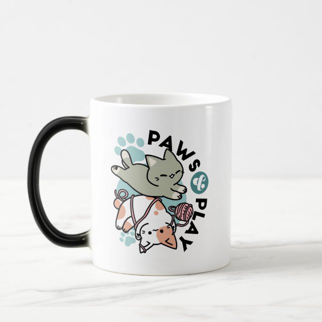 Caneca Mágica Paws and Play – Adorable Cat Illustration (Esquerda)