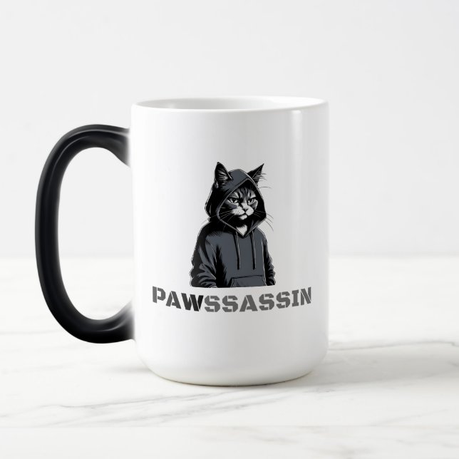 Caneca Mágica PAWSSASSIN Morphing Mug – Hood Cat in Disguise (Esquerda)