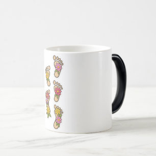 Caneca Mágica Pegadas de Flores – Caminhar em Beleza e Alegria