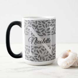 Caneca Mágica Penas com brilho prateado Personalização do monogr