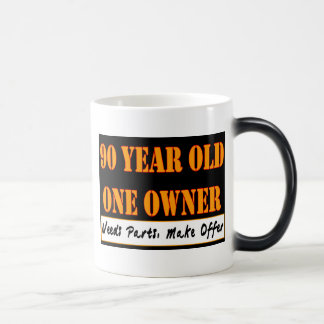 Caneca Mágica Pessoas de 90 anos, um proprietário - as peças das