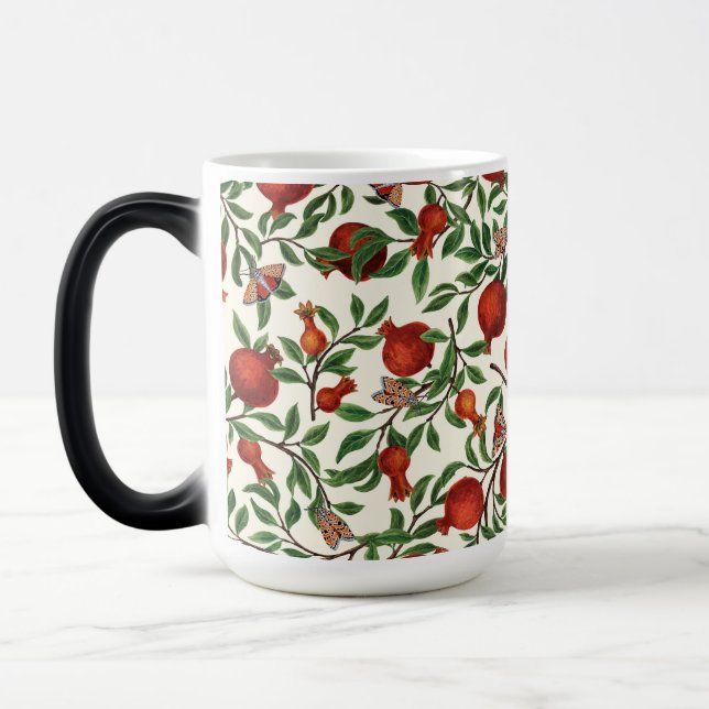 Caneca Mágica Pomegranatos e Bella Moths em branco (Esquerda)