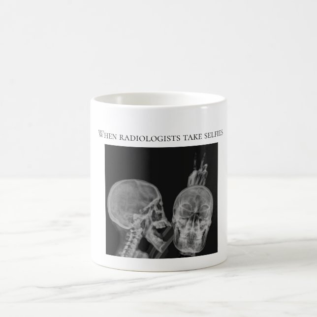 Caneca Mágica Quando os radiologistas tomarem selfies (Centro)