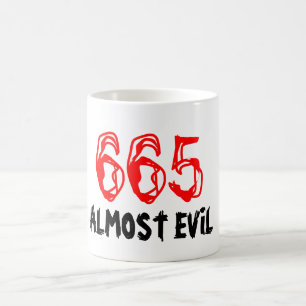 CANECA MÁGICA QUASE MAU