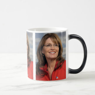 Caneca Mágica Sarah Palin Capa de Garota Ficando Desenfreada