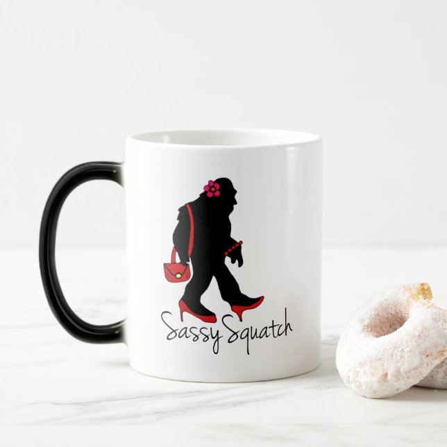 Caneca Mágica Sassy Squatch, Sasquatch Morphing Mug (Com Donut)