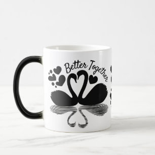 Caneca Mágica Silhueta do Cisne do casal na Água