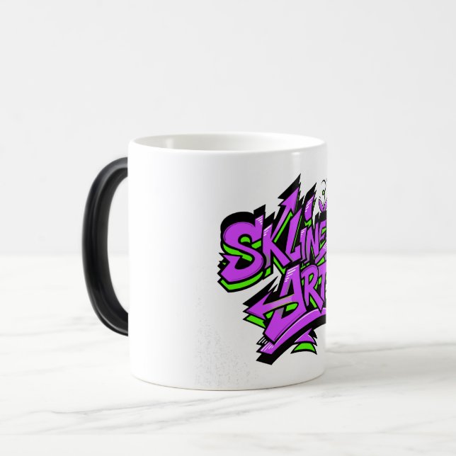 Caneca Mágica SklinesArt – Bold Graffiti Logo (Frente Esquerda)