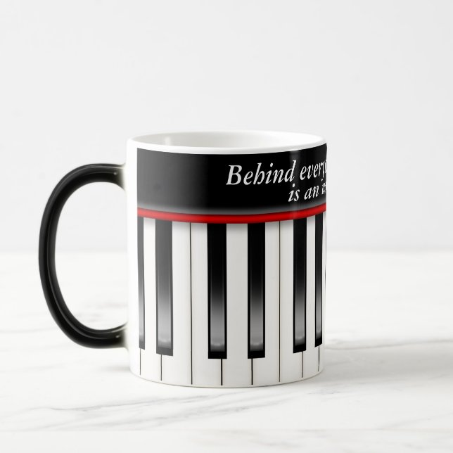 Caneca Mágica teclado de piano com citação musical (Esquerda)