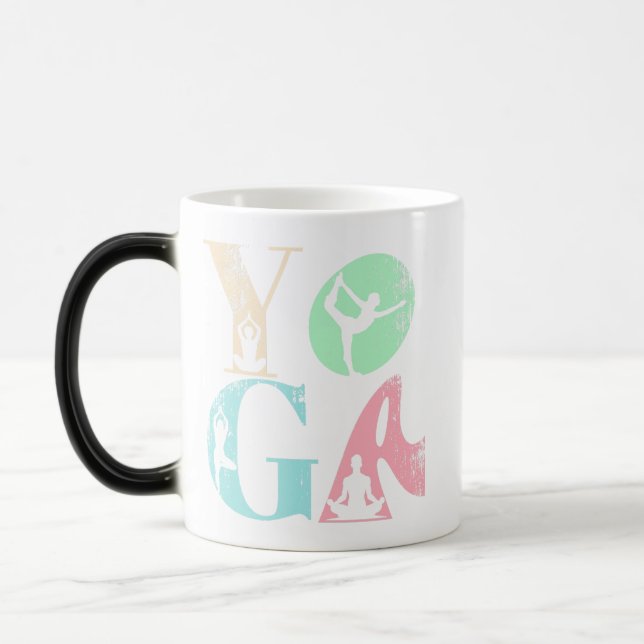 Caneca Mágica Tipografia de Yoga com Silhouettes de Poses (Esquerda)