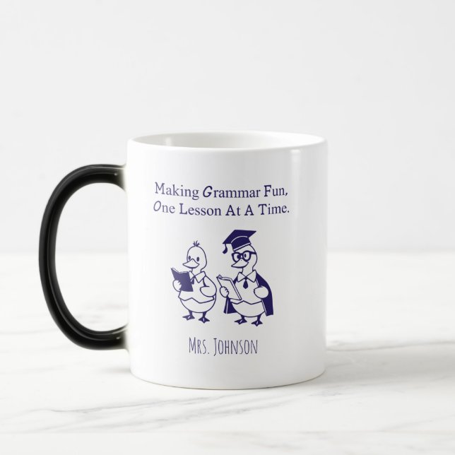 Caneca Mágica Tornando a Gramática Divertida Uma Lição de Cada V (Esquerda)
