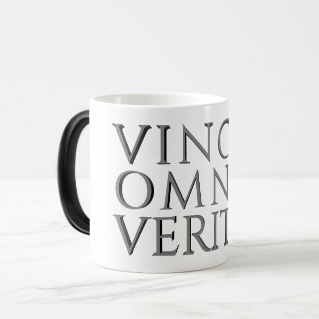 Caneca Mágica VINCIT OMNIA VERITAS - Lâmpada Mágica (Frente Esquerda)