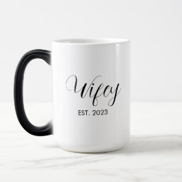 Caneca Mágica Wifey Elegant Black Script White Women