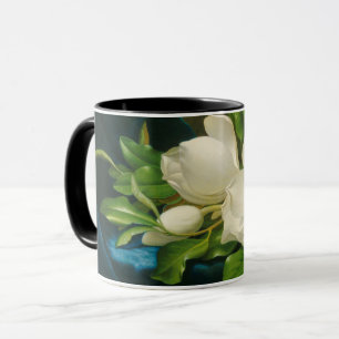 Caneca Magnolias gigantes em um pano veludo azul