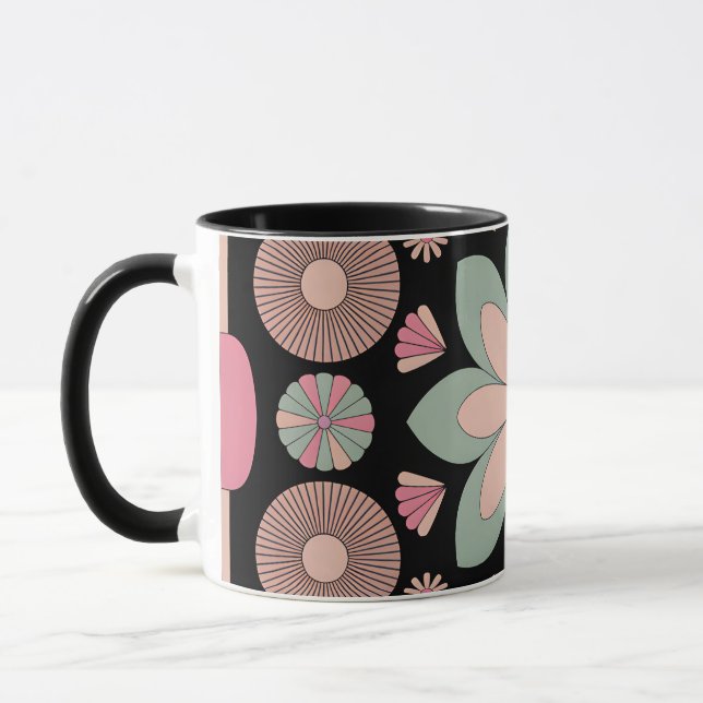 Caneca Mandala Simétrica Floral Pastel Retro (Esquerda)