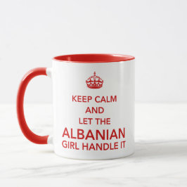 Caneca Mantenha a Calma e Deixe a Rapariga Albanesa Resol