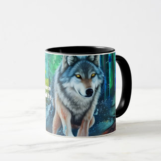 Caneca Mantra de sono pacífica com lobo-cinza na floresta