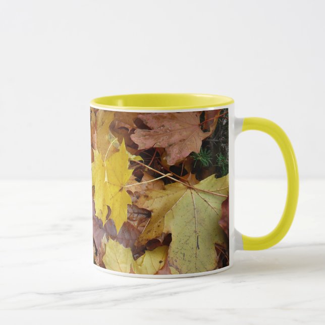 Caneca Mapeamento de Fallen Deixa Natureza Amarela do Out (Direita)