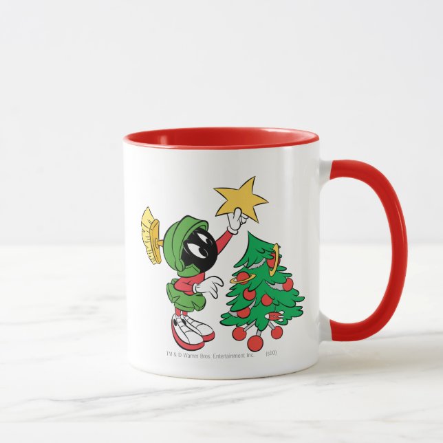 Caneca MARVIN O MARCIANO™ colocando estrela na árvore (Direita)