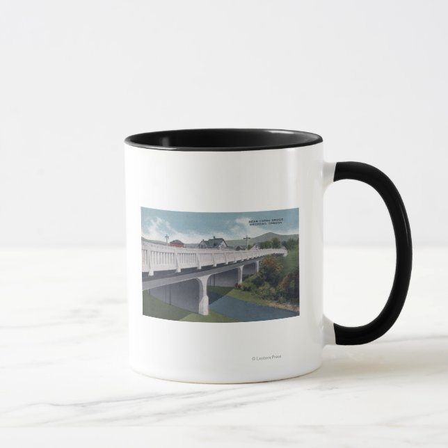 Caneca Medford, Oregon - Vista da Ponte Bear Creek (Direita)