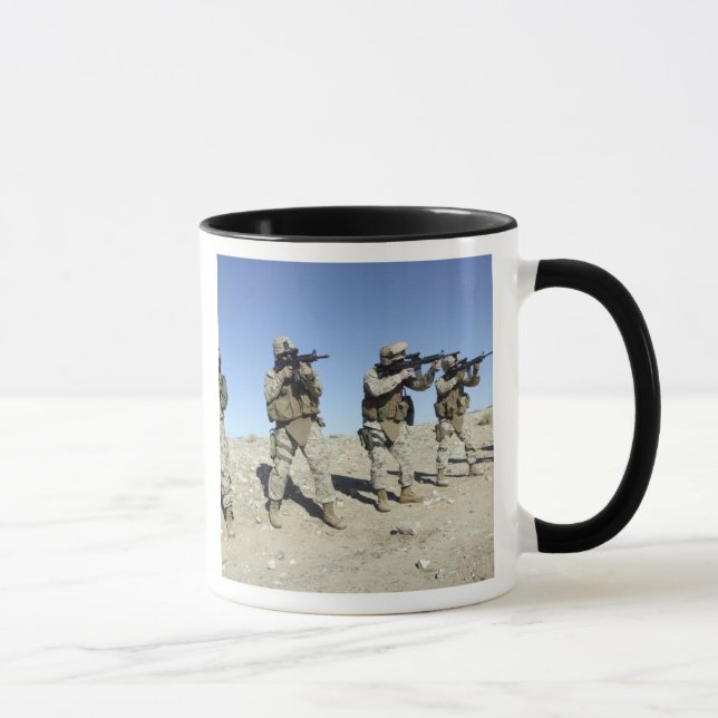 Caneca Membros da Equipe de Transmissão Militar (Direita)
