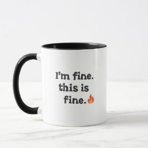 Caneca Meme Sarcástico "Isto está Bem" com Emoji de Fogo