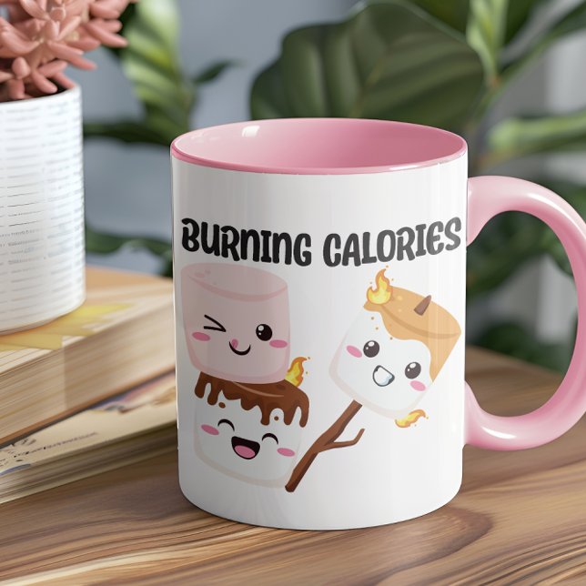Caneca Memória do Marshmallow das Calorias de Queima ( No need to be “mallow-dramatic”. This fantastic mug features some serious eye candy.)
