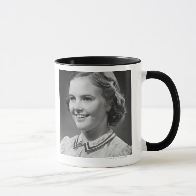 Caneca Menina que levanta no estúdio (Direita)