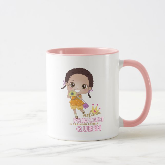 Caneca Meninas MELANINA Princesa em Treinamento para ser  (Direita)