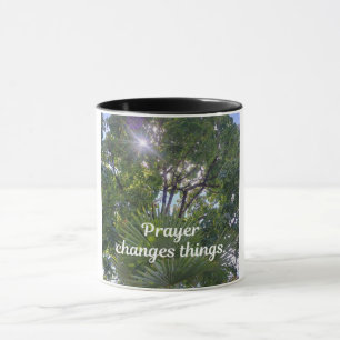 Caneca Mensagem inspiradora: "A oração muda as coisas."