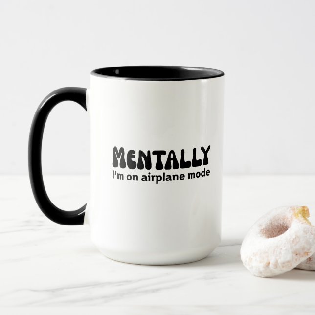 Caneca Mentalmente Estou no Modo Avião Piada Introvertido (Com Donut)