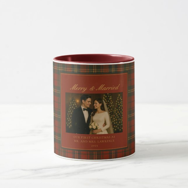Caneca Merry & Married Newlywed First Christmas Photo (Centro)