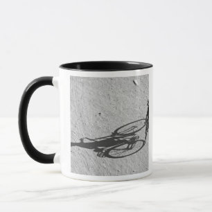 Caneca Mianmar, Bagan, Menino andando de bicicleta enorme
